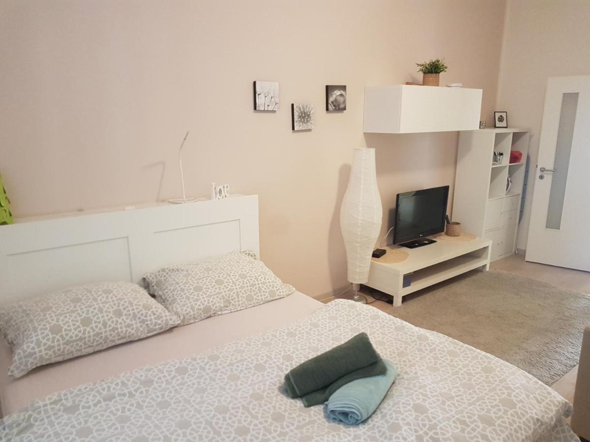 Kavi Apartments #2 比尔森 外观 照片